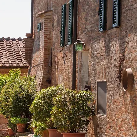 Podere Piazza Casa Dell'arcivescovo Semesterbostad *