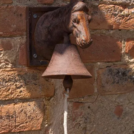 Feriehus Podere Piazza Casa Dell'arcivescovo *